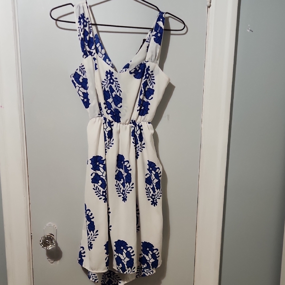Elegant Blue Floral Dress